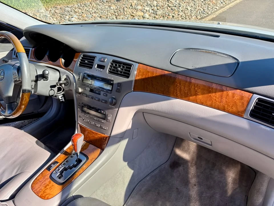 2005 Lexus ES 4th Gen - Image 6 of 20
