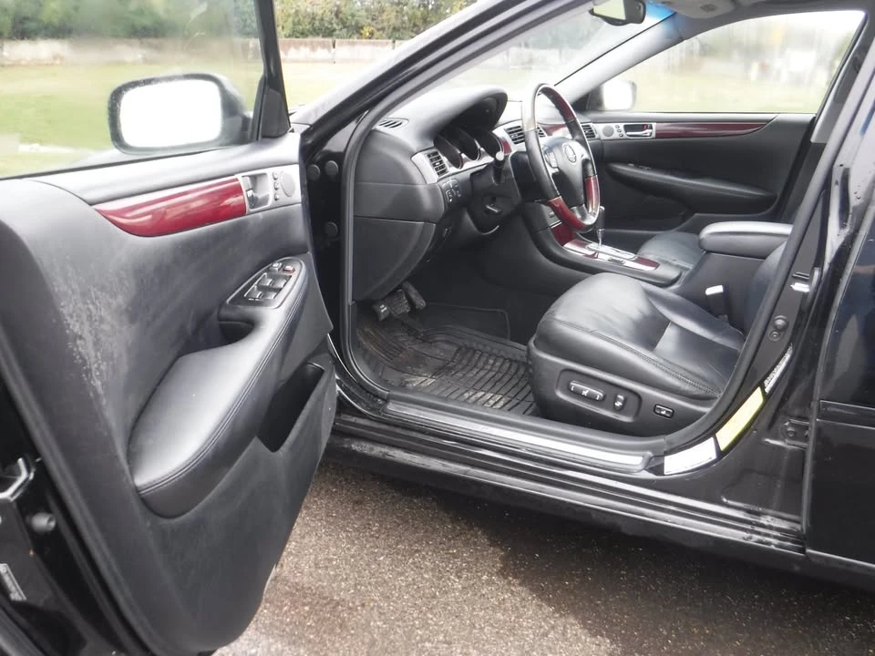 2005 Lexus ES 4th Gen - Image 8 of 14