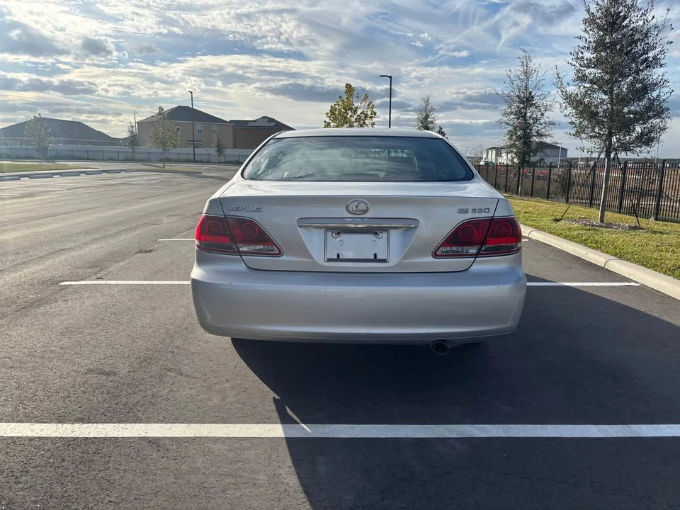 2005 Lexus ES 3rd Gen - Image 3 of 12