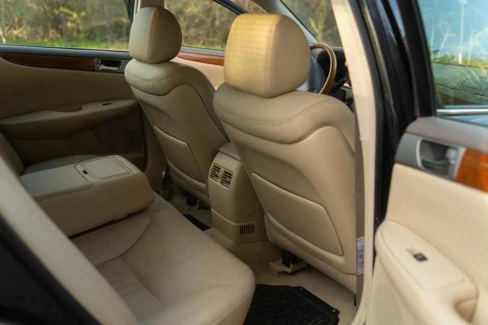 2005 Lexus ES 4th Gen - Image 8 of 8