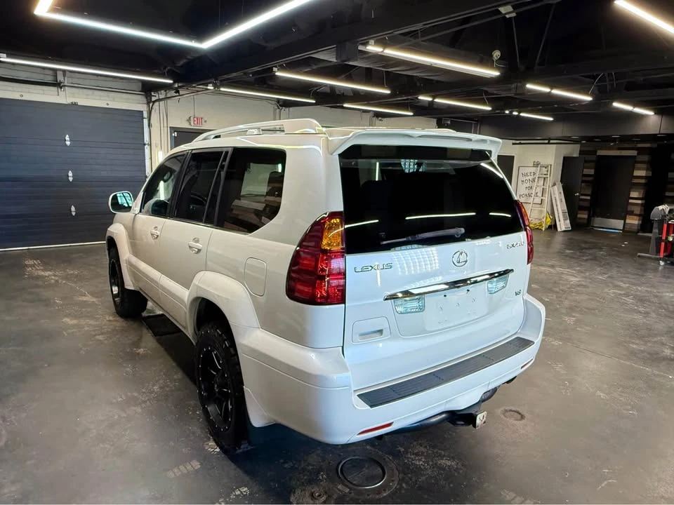 2005 Lexus GX 2nd Gen - Image 12 of 17