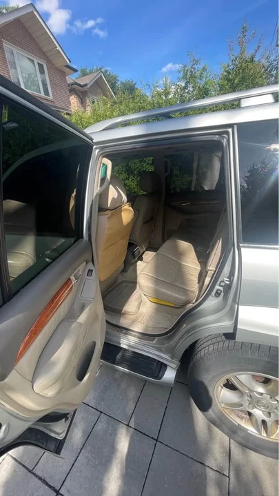 2005 Lexus GX 1st Gen - Image 5 of 7