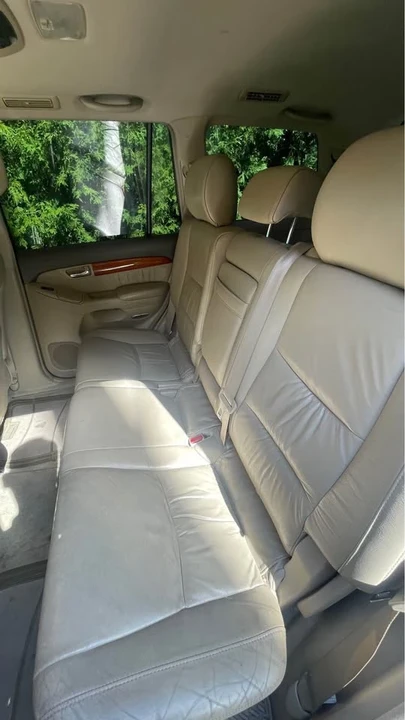 2005 Lexus GX 1st Gen - Image 3 of 7