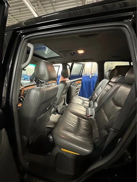 2005 Lexus GX 1st Gen - Image 11 of 12