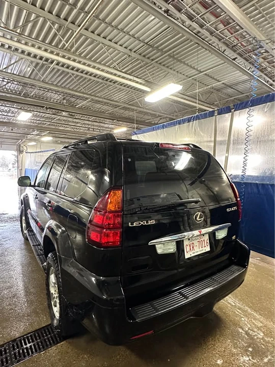 2005 Lexus GX 1st Gen - Image 4 of 12