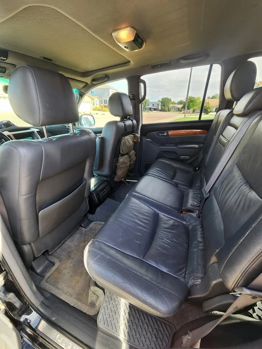 2005 Lexus GX 1st Gen - Image 11 of 14