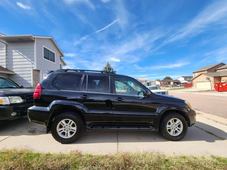 2005 Lexus GX 1st Gen - Image 2 of 14