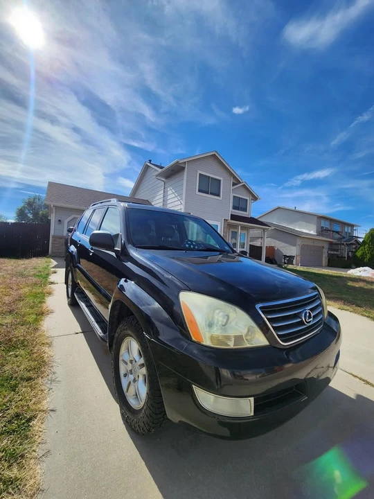 2005 Lexus GX 1st Gen - Image 3 of 14
