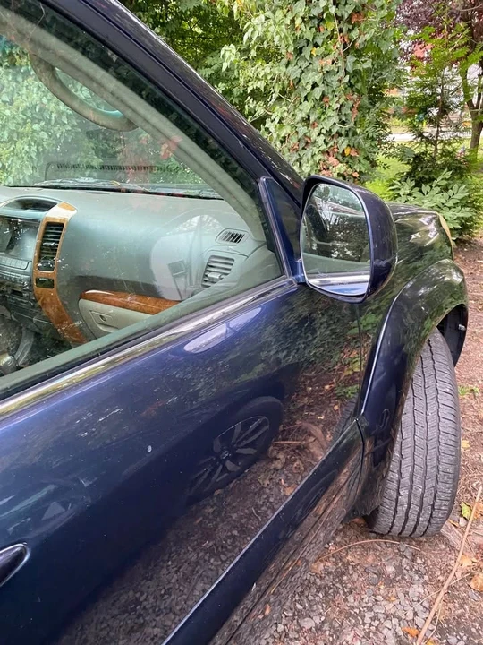2005 Lexus GX 1st Gen - Image 7 of 8