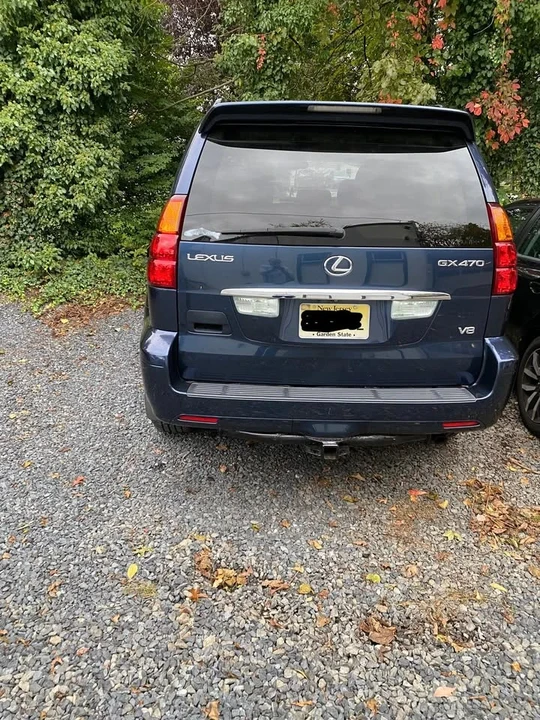 2005 Lexus GX 1st Gen - Image 2 of 8