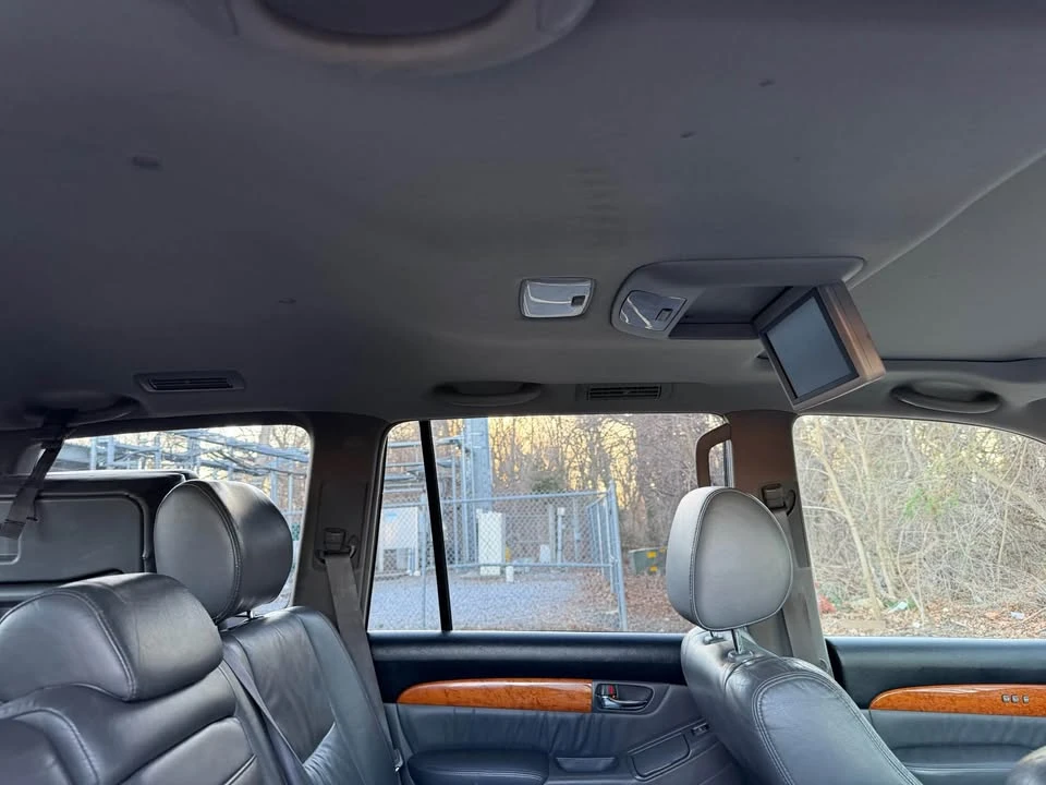 2005 Lexus GX 1st Gen - Image 5 of 14