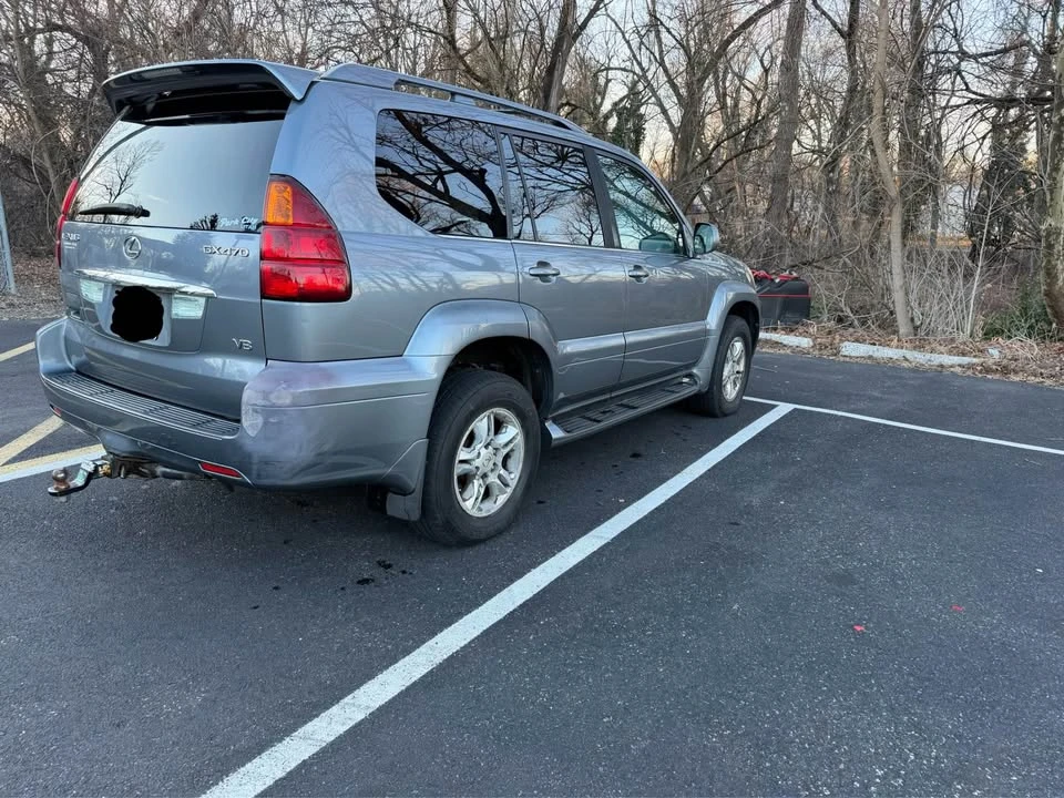 2005 Lexus GX 1st Gen - Image 2 of 14