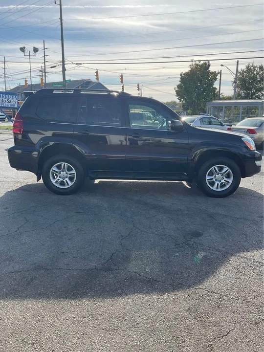2005 Lexus GX 1st Gen - Image 3 of 20