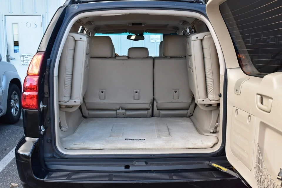 2005 Lexus GX 1st Gen - Image 19 of 20