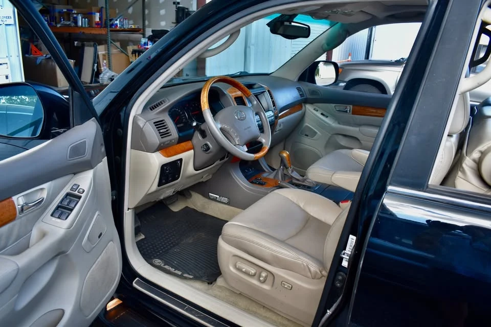 2005 Lexus GX 1st Gen - Image 13 of 20