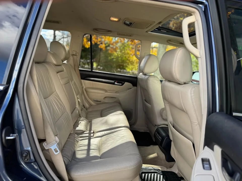 2005 Lexus GX 1st Gen - Image 14 of 19
