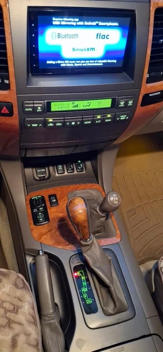 2005 Lexus GX 1st Gen - Image 7 of 13