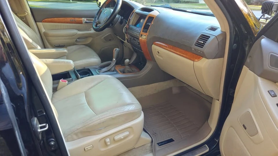 2005 Lexus GX 1st Gen - Image 8 of 20