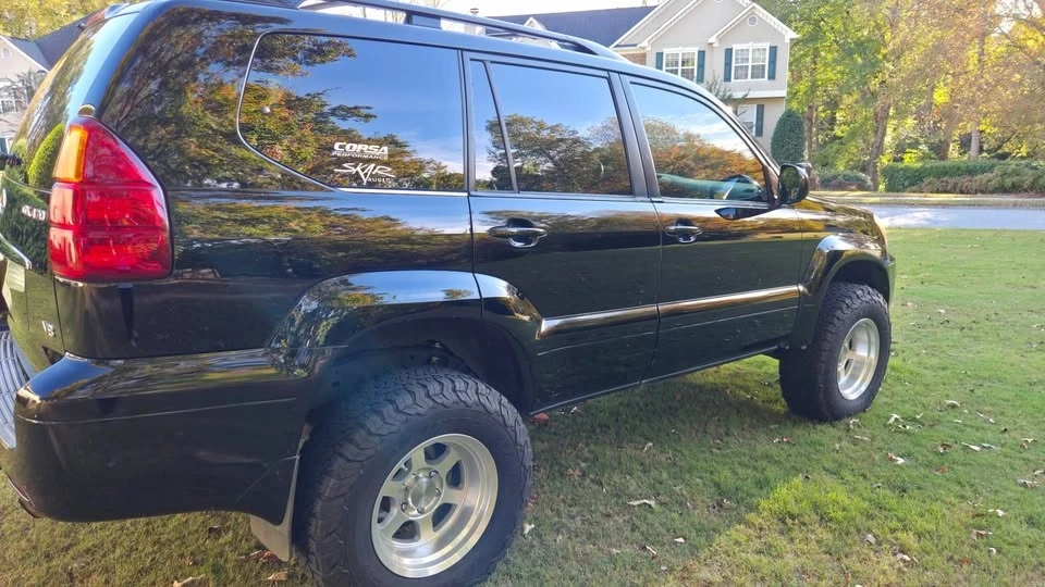 2005 Lexus GX 1st Gen - Image 2 of 20