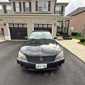 2005 Lexus i300