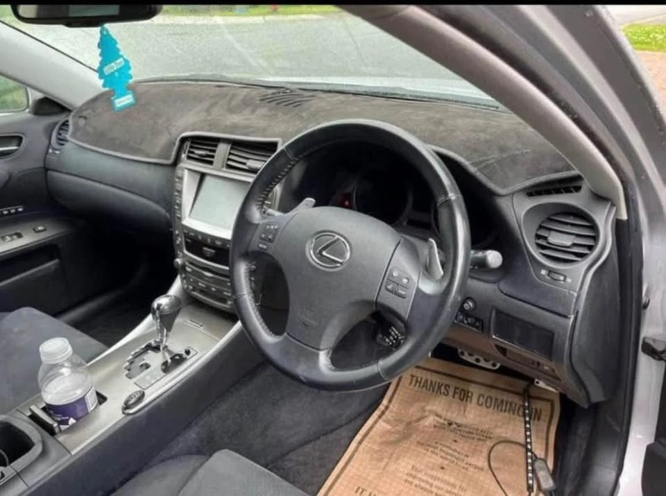 2005 Lexus IS 1st Gen - Image 6 of 7