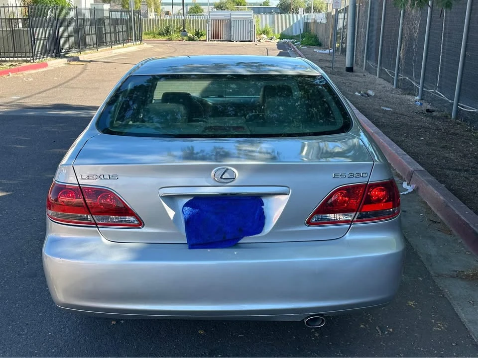 2005 Lexus IS 2nd Gen - Image 4 of 13