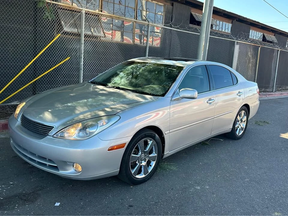 2005 Lexus IS 2nd Gen - Image 2 of 13
