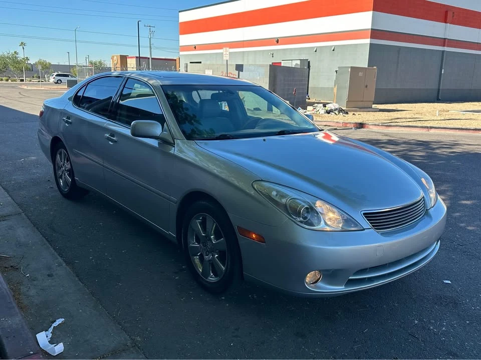 2005 Lexus IS 2nd Gen - Image 3 of 13