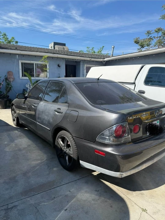 2005 Lexus IS 1st Gen - Image 2 of 4