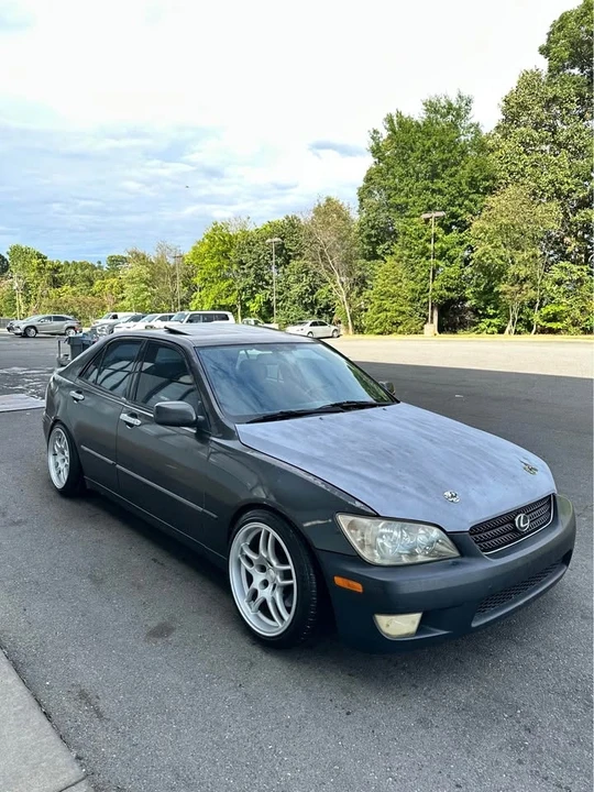 2005 Lexus IS 1st Gen - Image 4 of 8