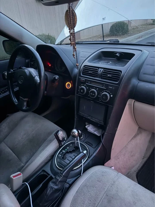 2005 Lexus IS 1st Gen - Image 6 of 8