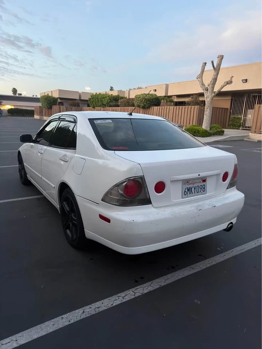 2005 Lexus IS 1st Gen - Image 3 of 8