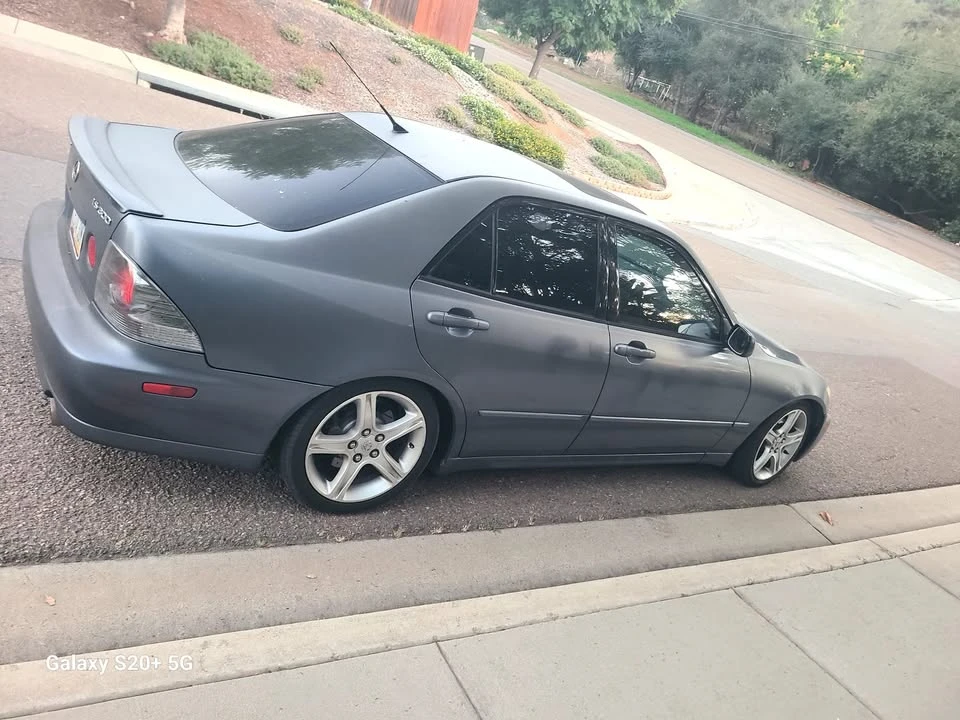 2005 Lexus IS 1st Gen - Image 4 of 6