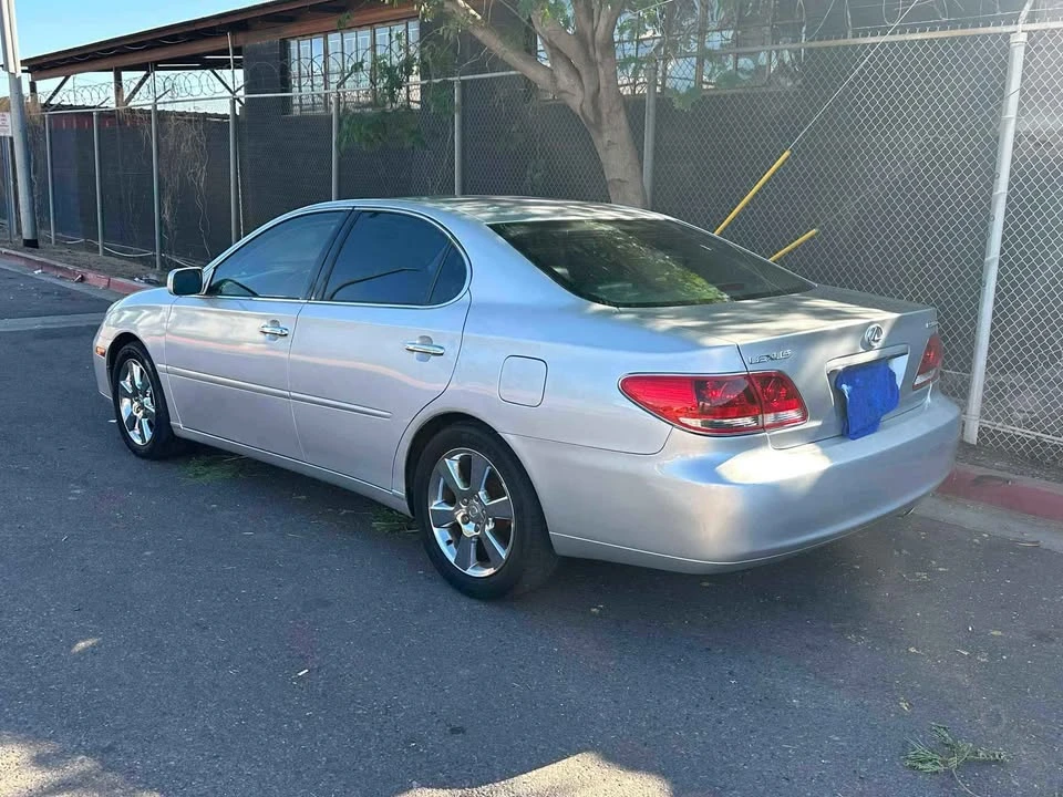 2005 Lexus IS 1st Gen - Image 4 of 10