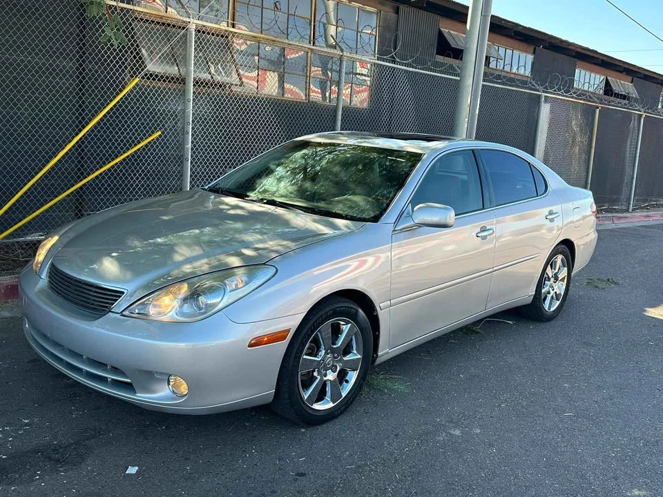 2005 Lexus IS 1st Gen - Image 2 of 10