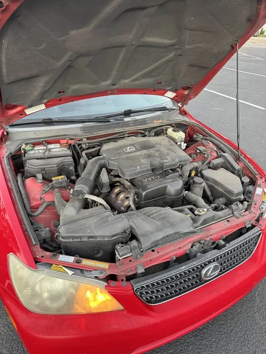 2005 Lexus IS 1st Gen - Image 5 of 14