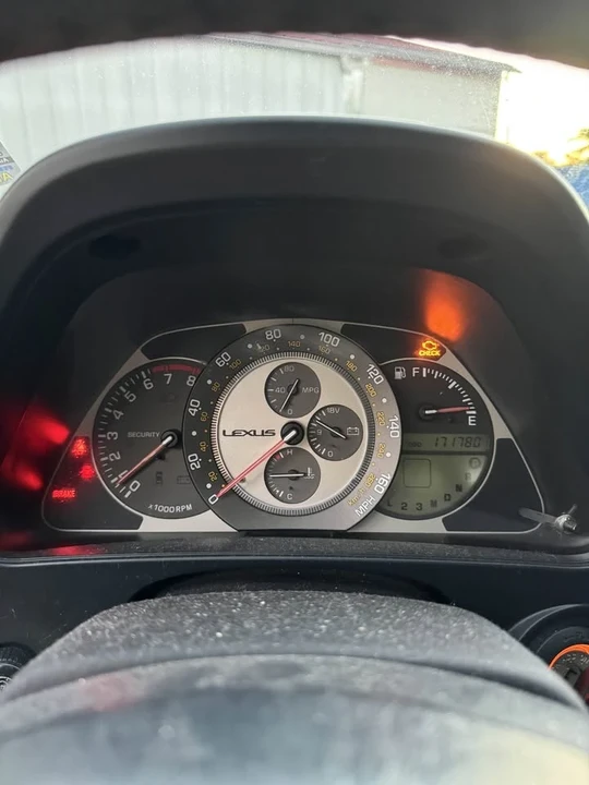 2005 Lexus IS 1st Gen - Image 10 of 14