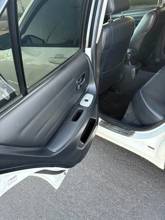 2005 Lexus IS 1st Gen - Image 6 of 19