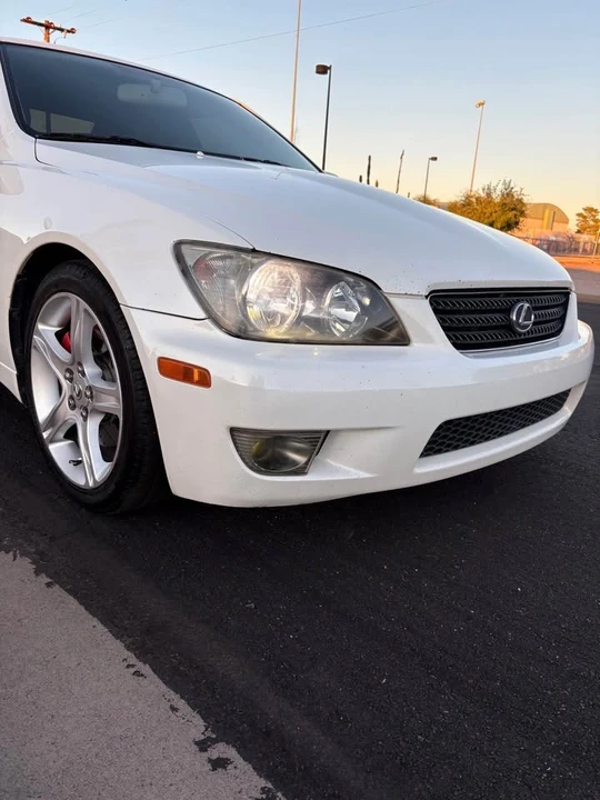 2005 Lexus IS 1st Gen - Image 2 of 19