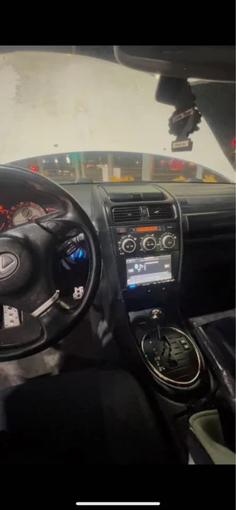 2005 Lexus IS 1st Gen - Image 5 of 8