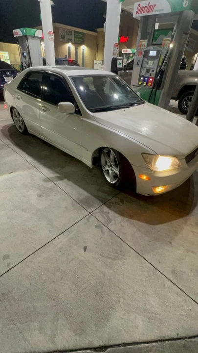 2005 Lexus IS 1st Gen - Image 3 of 8