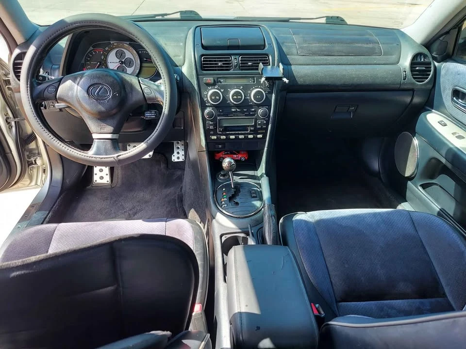 2005 Lexus IS 1st Gen - Image 8 of 11