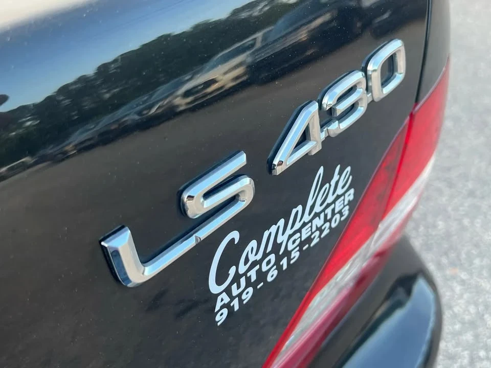 2005 Lexus LS 3rd Gen - Image 12 of 14