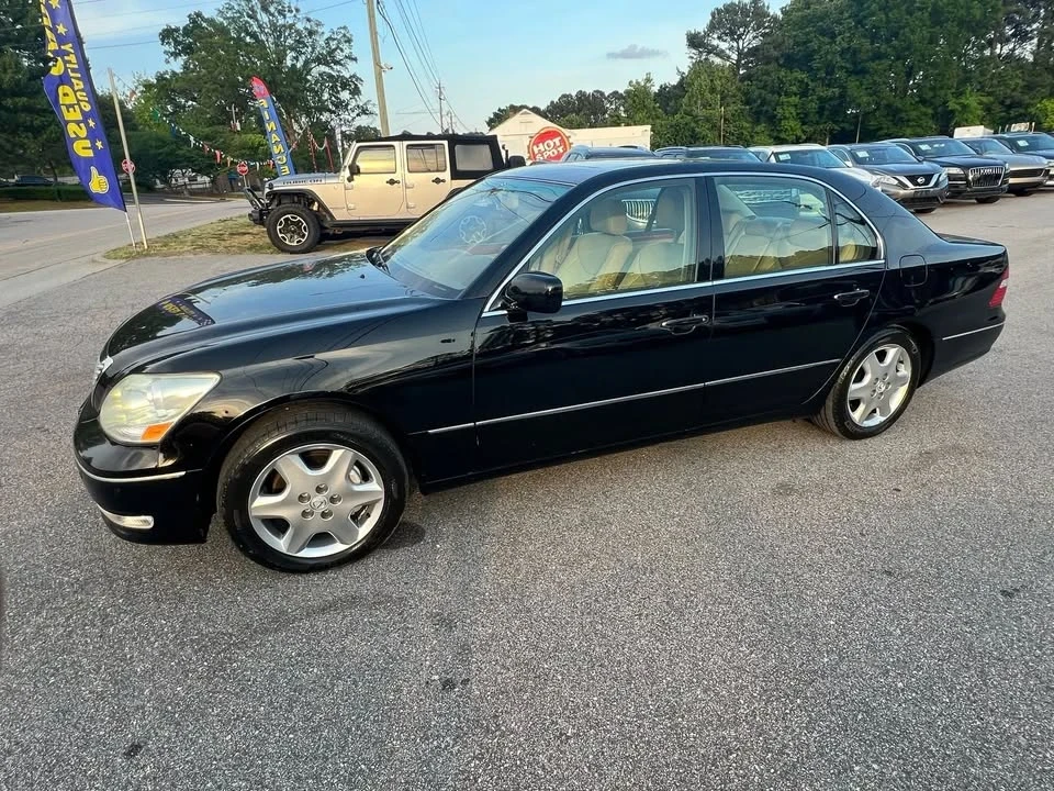 2005 Lexus LS 3rd Gen - Image 6 of 14