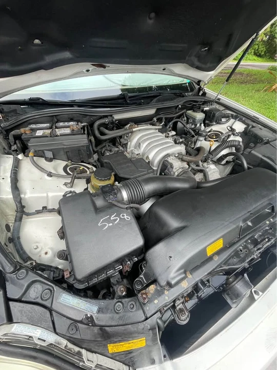 2005 Lexus LS 3rd Gen - Image 2 of 14