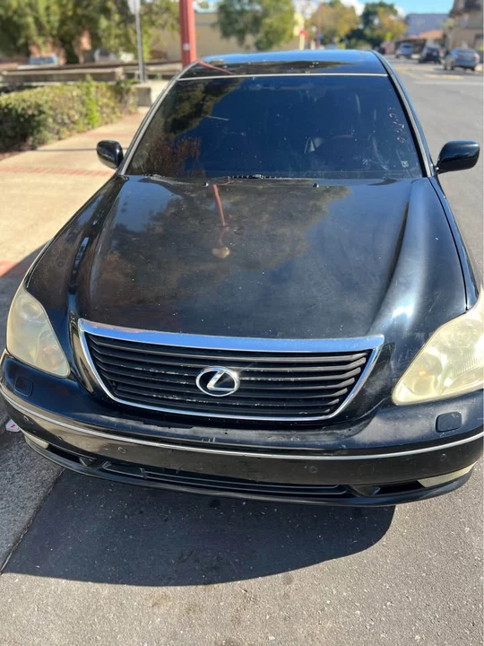2005 Lexus LS 3rd Gen - Image 4 of 9