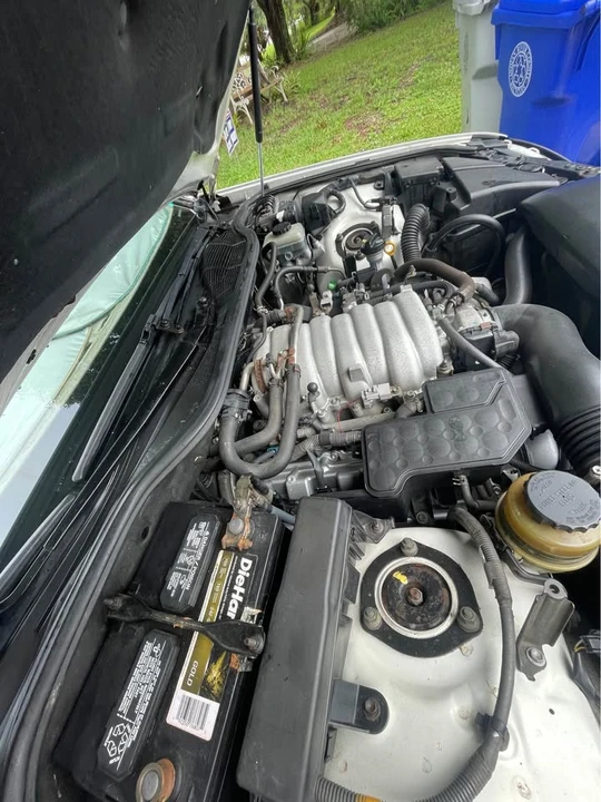 2005 Lexus LS 3rd Gen - Image 3 of 14