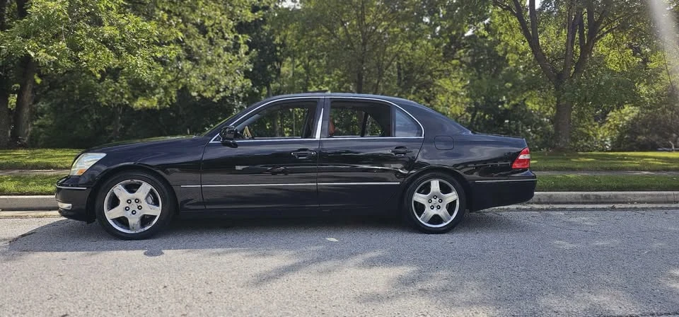 2005 Lexus LS 3rd Gen - Image 3 of 17