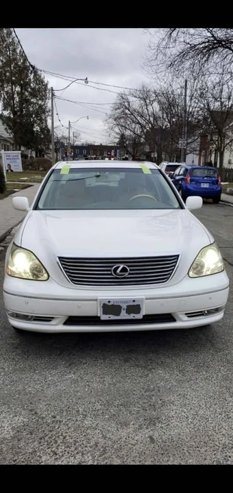 2005 Lexus LS 3rd Gen - Image 2 of 15