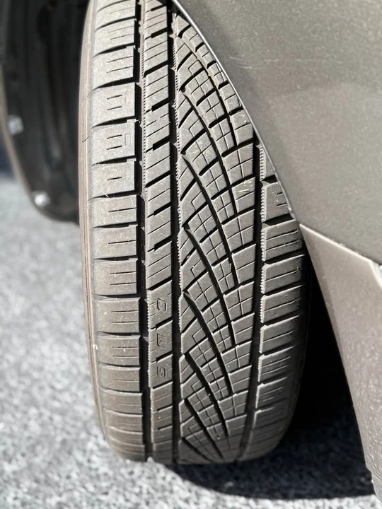2005 Lexus LS 3rd Gen - Image 19 of 20